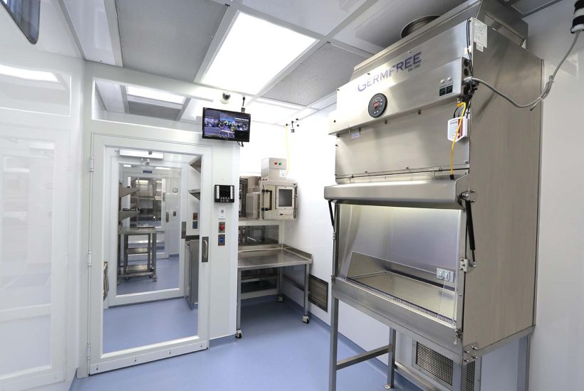Mobile USP 797 / 800 cleanrooms for VA hospital Biosafety cabinets inside a cleanroom