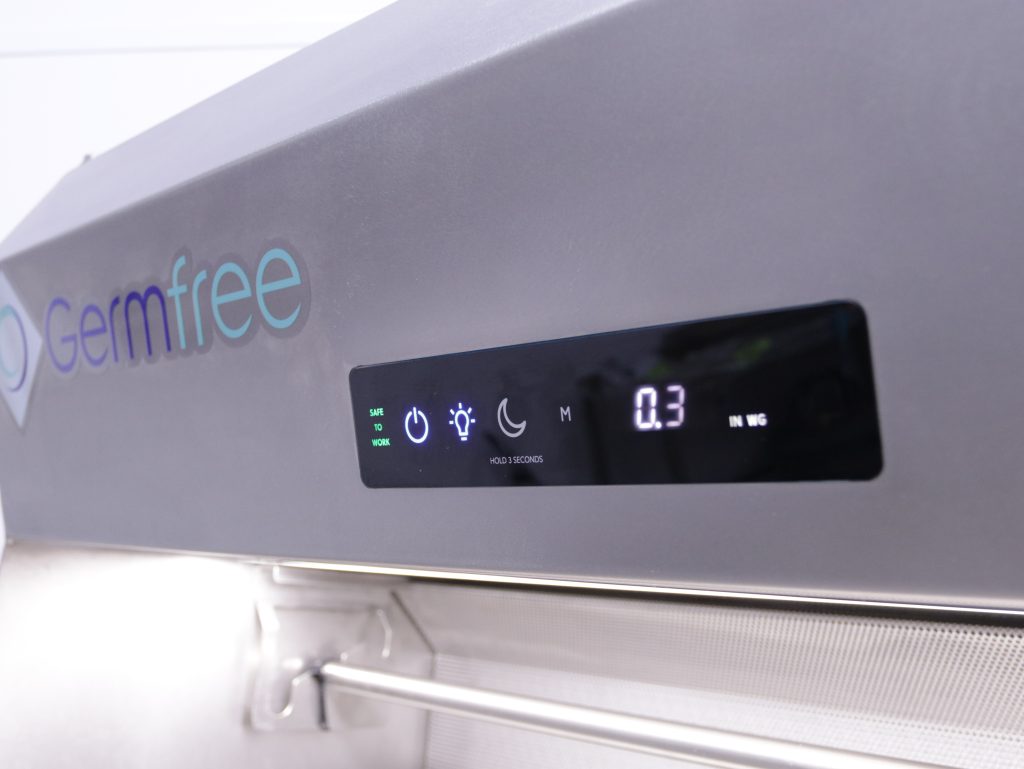 IMG_9862 (1) Germfree Z-Series Horizontal Laminar Flow Hood Image 3