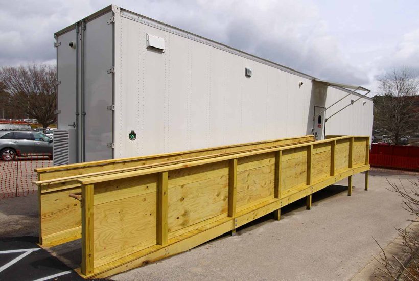 Mobile 797 800 cleanroom free- standing contained Mobile 797 800 cleanroom free- standing contained
